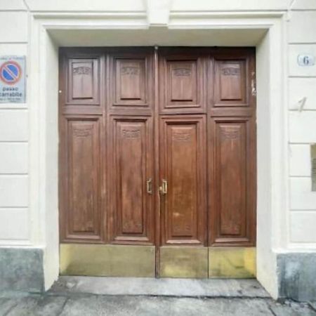 Porta Palazzo 15 Min - Suite Con Netflix & Wi-Fi ตูริน ภายนอก รูปภาพ