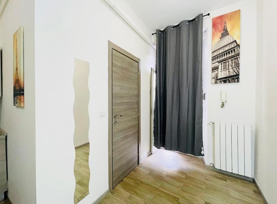 Porta Palazzo 15 Min - Suite Con Netflix & Wi-Fi ตูริน ภายนอก รูปภาพ