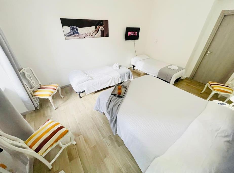 Porta Palazzo 15 Min - Suite Con Netflix & Wi-Fi ตูริน ภายนอก รูปภาพ